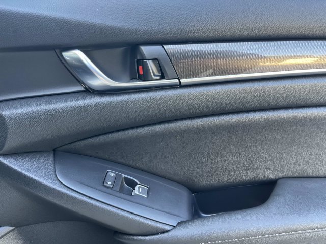 Used 2019 Honda Accord Sport image 25