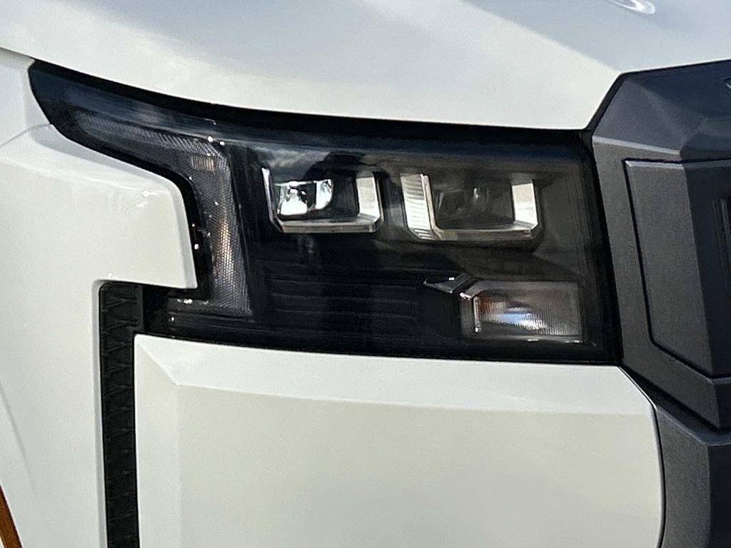 New 2026 Nissan Frontier SV w/ All-Weather Content Package AWD/4WD image 9
