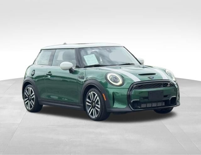 Used 2024 MINI Cooper S FWD image 1