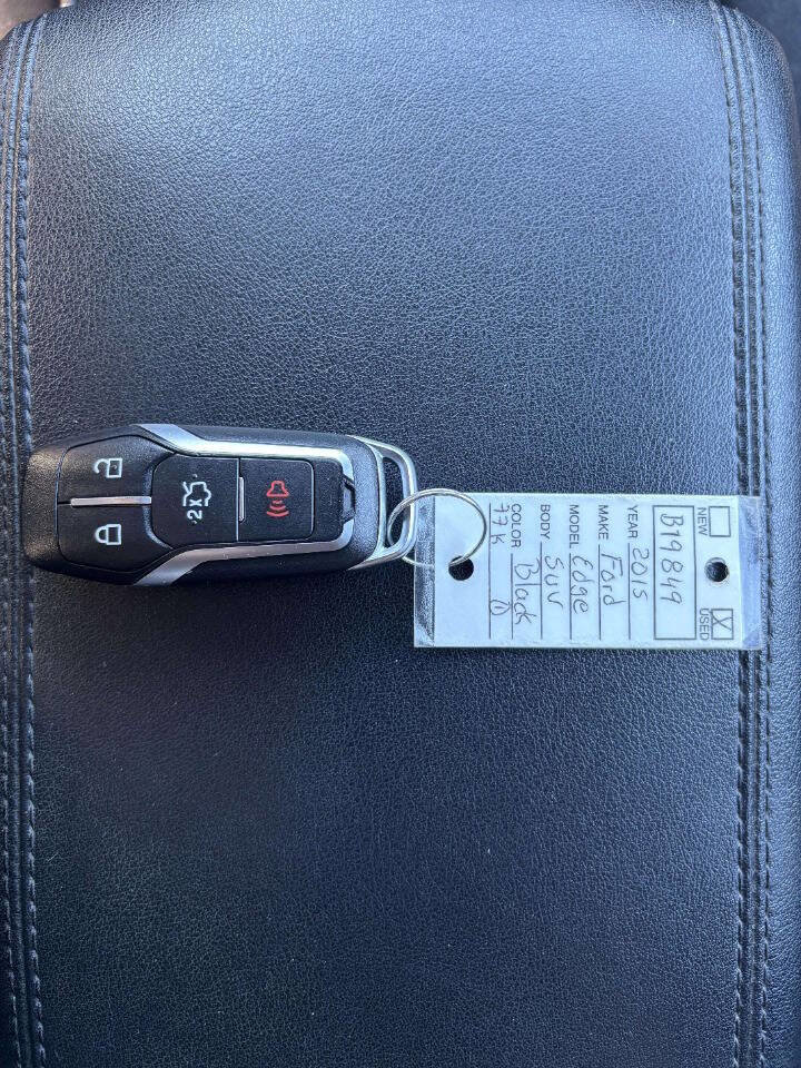 Used 2015 Ford Edge SEL image 31