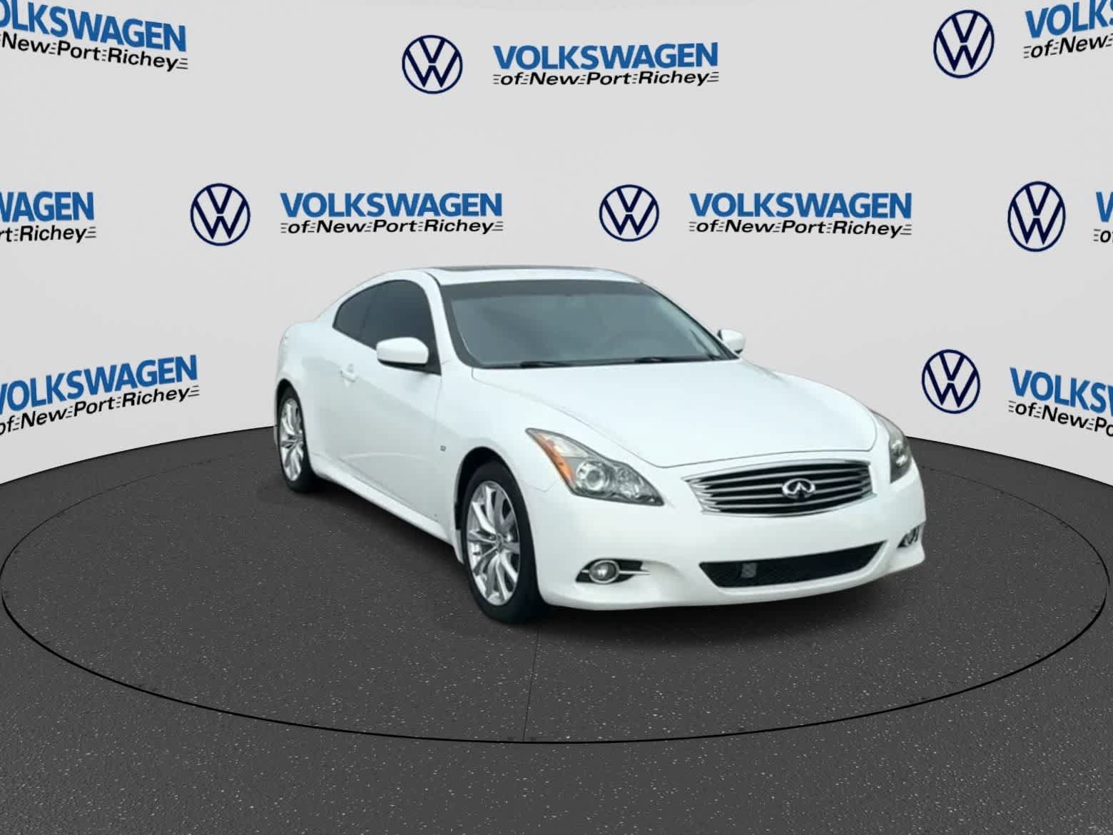 Used 2014 INFINITI Q60 Journey w/ Premium Package RWD image 2