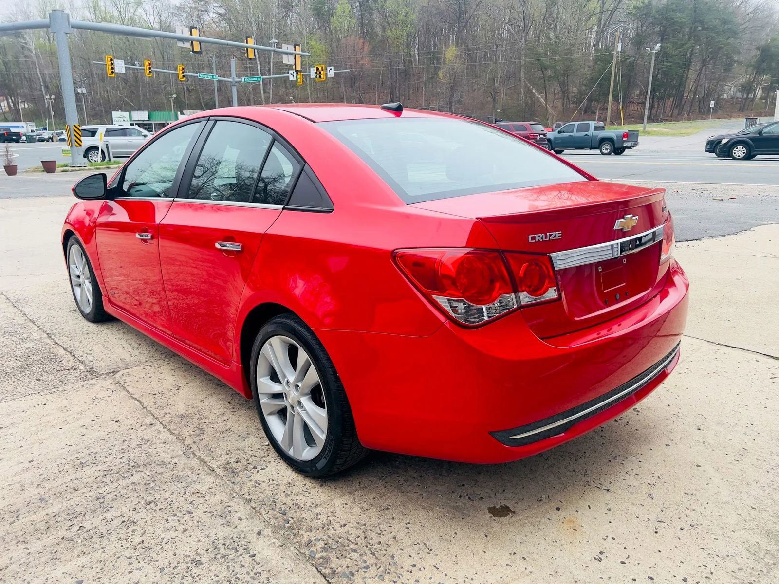 Used 2014 Chevrolet Cruze LTZ w/ RS Package FWD image 7