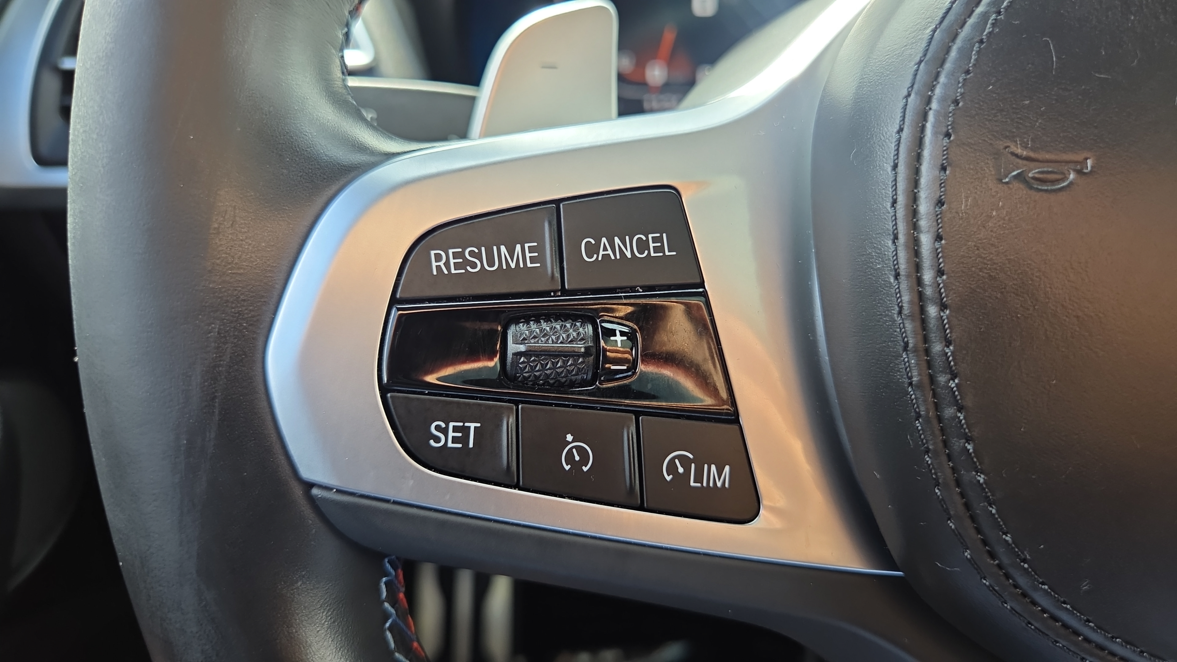 Used 2024 BMW X4 M40i w/ Premium Package AWD/4WD image 23