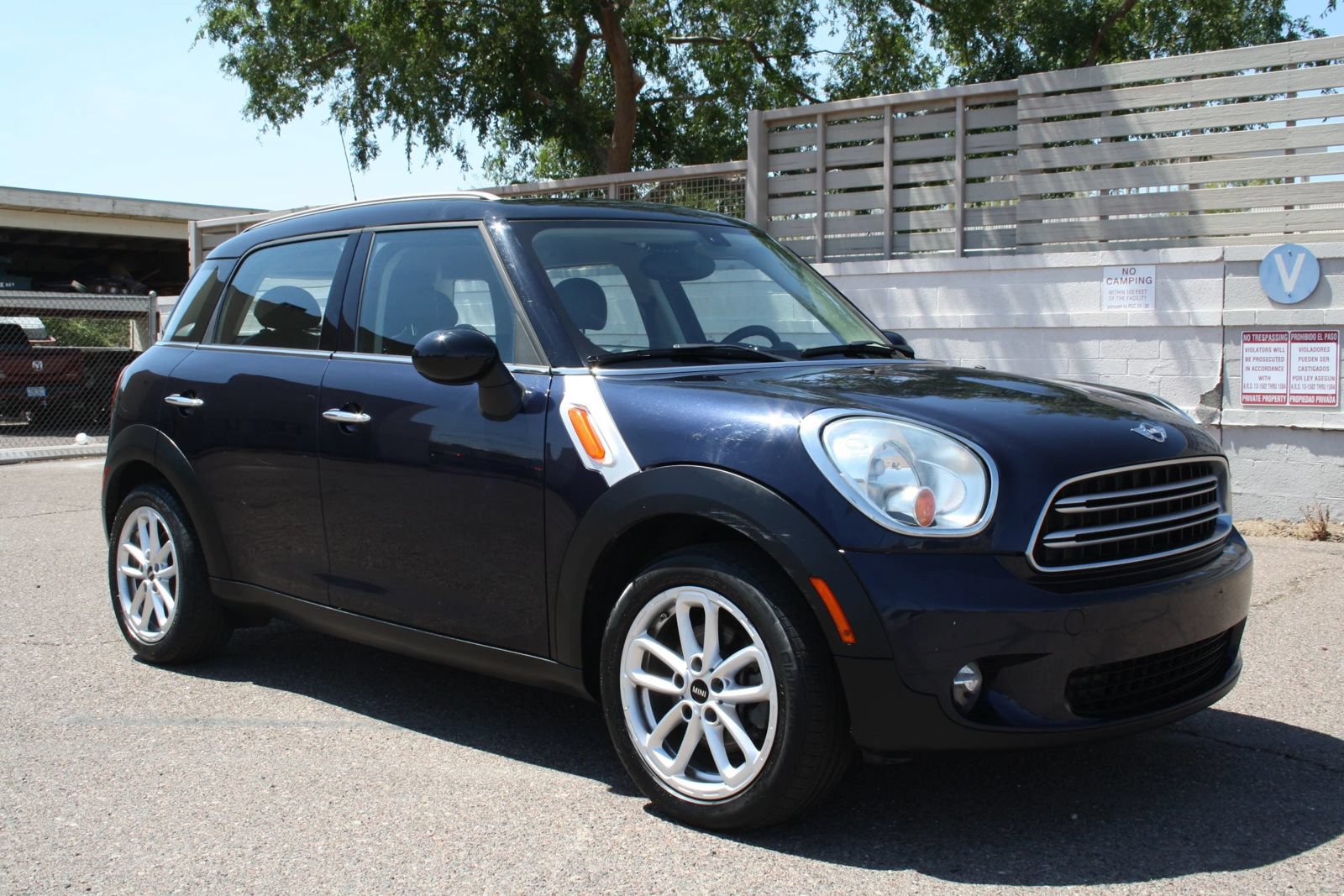 Used 2015 MINI Cooper Countryman FWD image 3