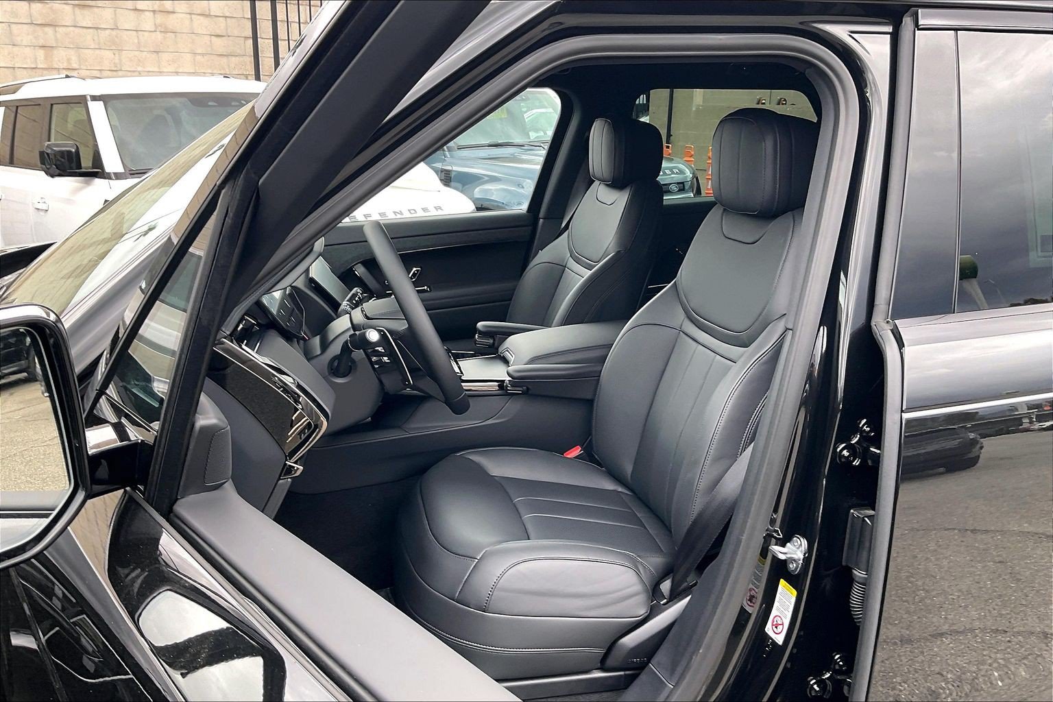 New 2026 Land Rover Range Rover Sport Dynamic SE AWD/4WD image 12