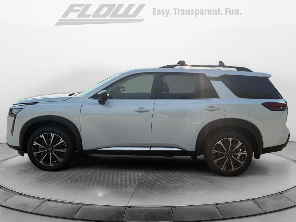 New 2026 Nissan Pathfinder Platinum w/ Cargo Package FWD image 5