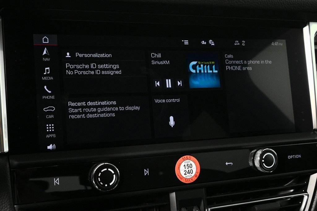 Used 2025 Porsche Macan image 14