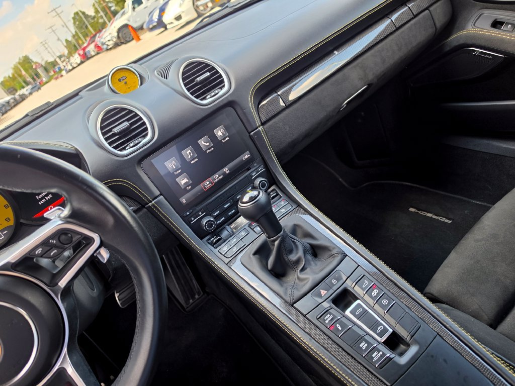 Used 2021 Porsche 718 Boxster Spyder RWD image 29