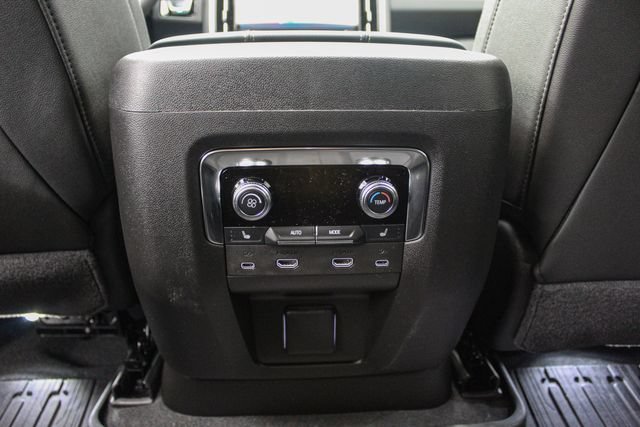 New 2026 GMC Yukon XL Elevation w/ Elevation Premium Package AWD/4WD image 18