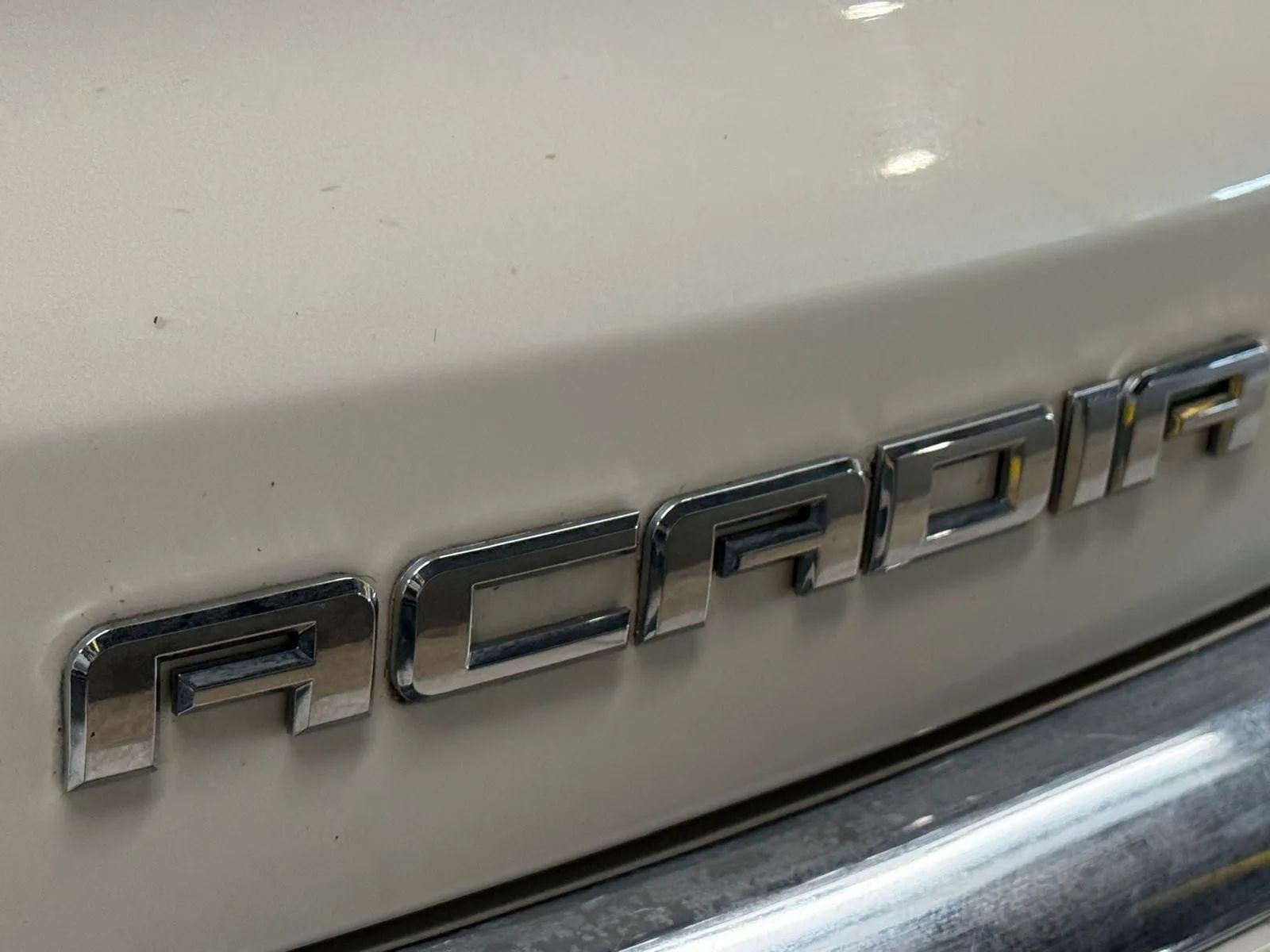 Used 2011 GMC Acadia Denali image 21