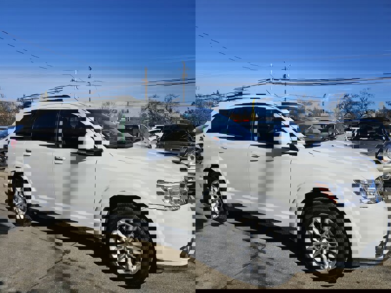 Used 2015 Dodge Journey SXT w/ Flexible Seating Group image 1