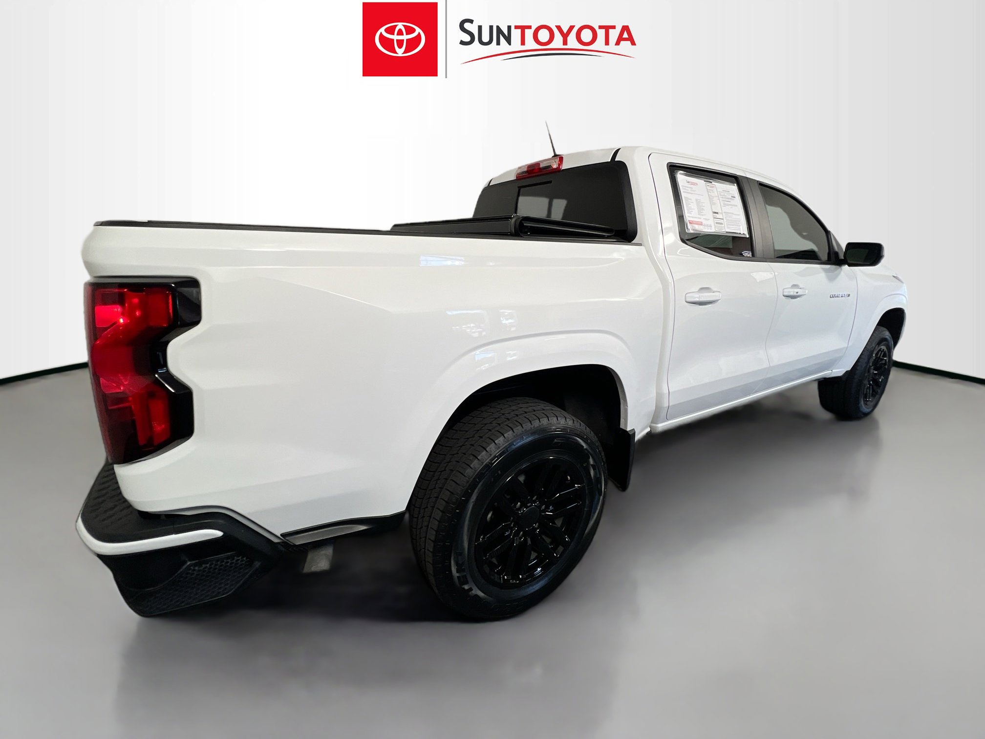 Used 2023 Chevrolet Colorado LT w/ LT Convenience Package image 4