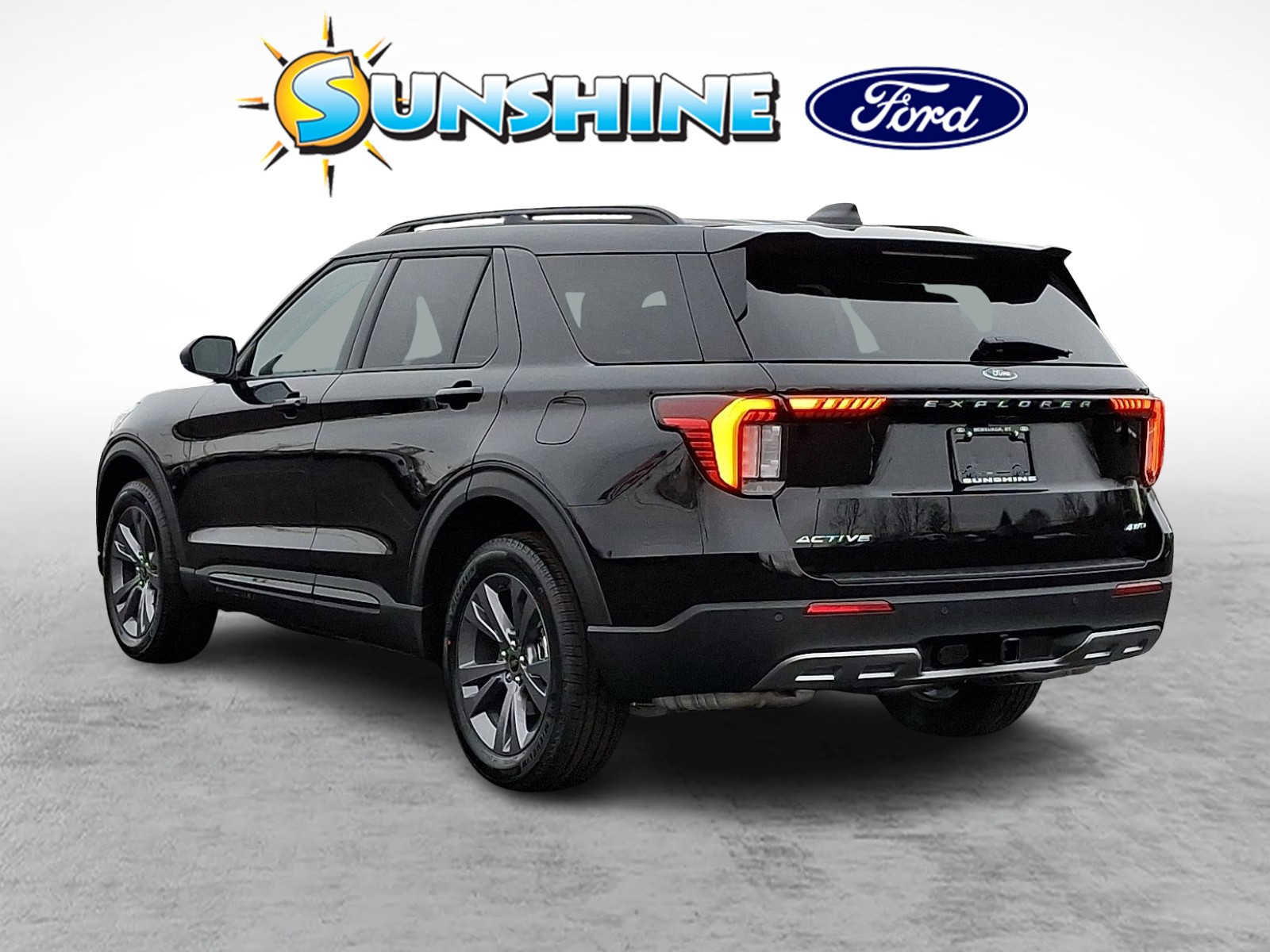 New 2026 Ford Explorer Active w/ Active Comfort Package AWD/4WD image 4
