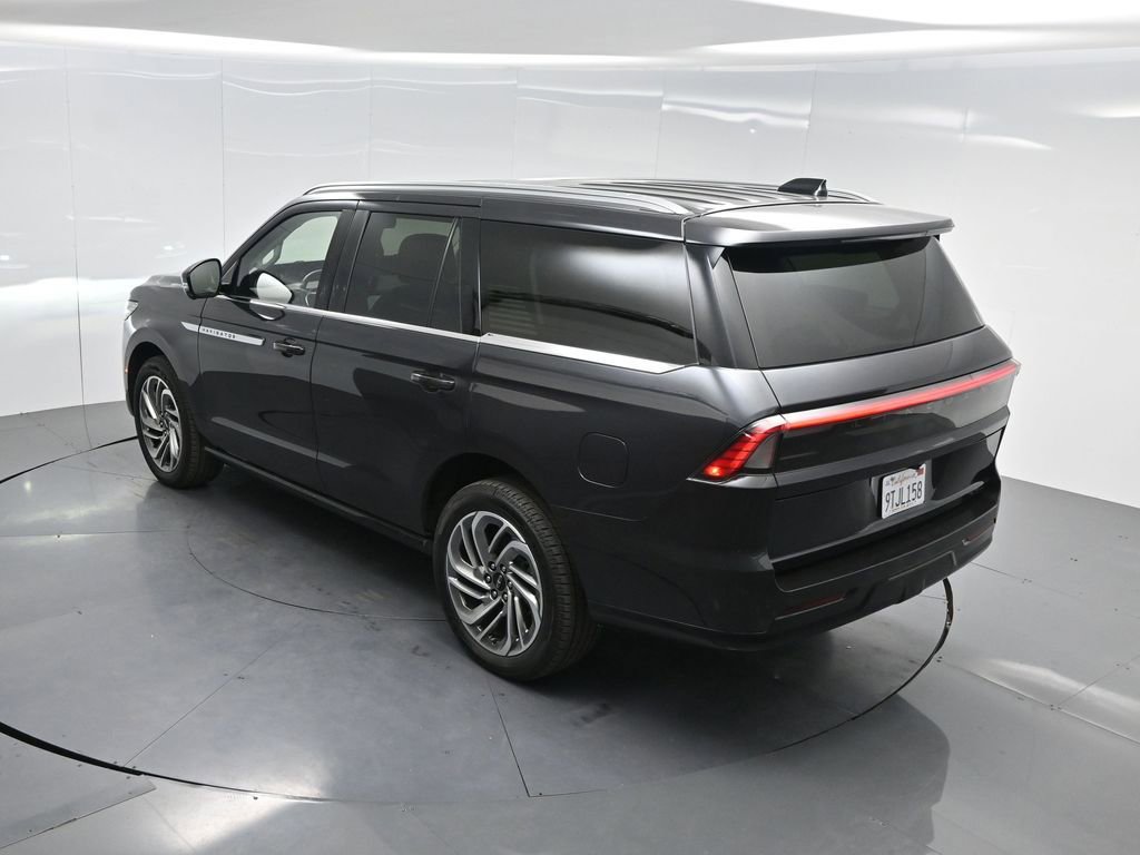Used 2025 Lincoln Navigator Reserve AWD/4WD image 50