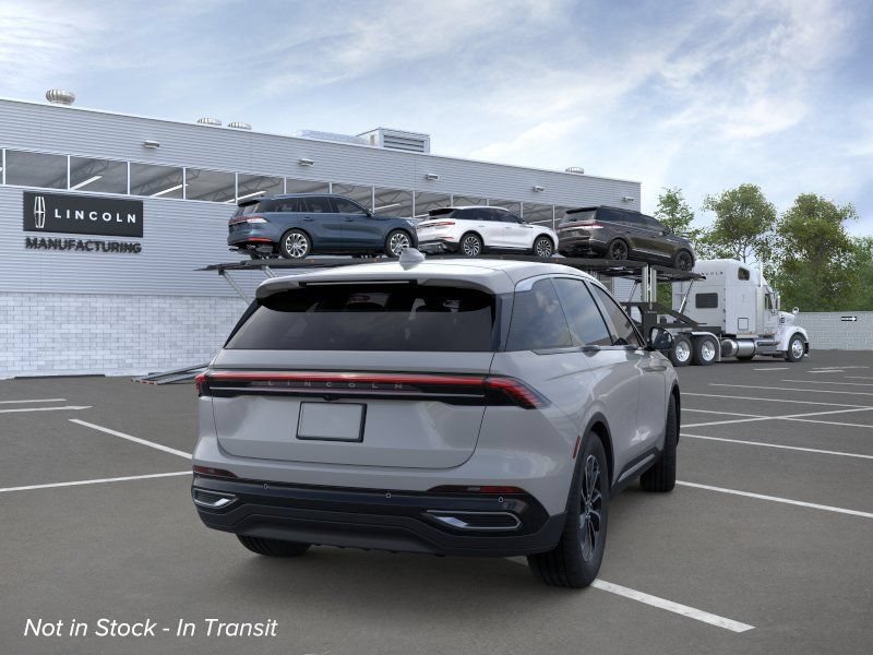 New 2026 Lincoln Nautilus Premier AWD/4WD image 8