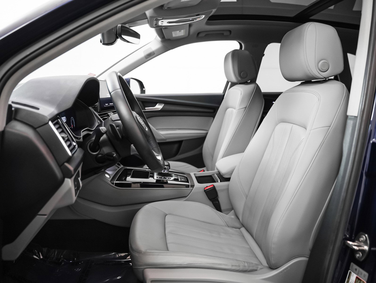 Used 2021 Audi Q5 Premium Plus w/ Premium Plus Package image 8