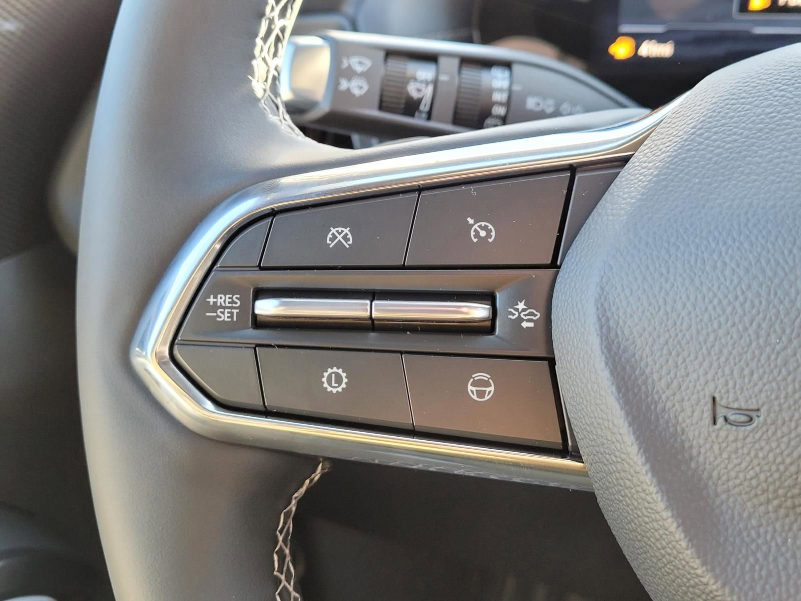 New 2026 Chevrolet Traverse High Country image 25