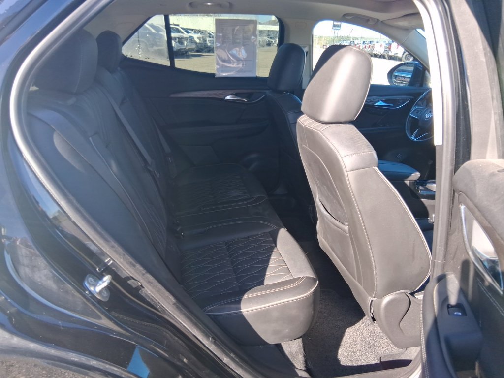 Used 2022 Buick Envision Avenir w/ Safety Package FWD image 16