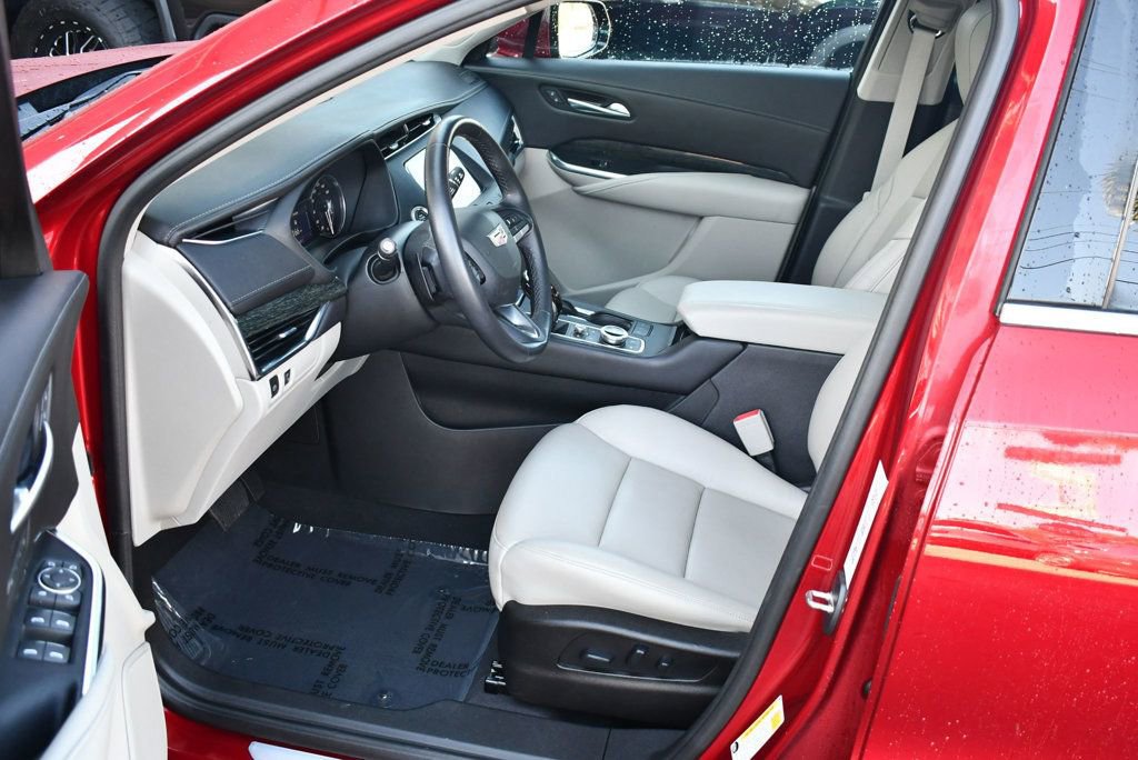Used 2021 Cadillac XT4 Premium Luxury w/ Driver Awareness Package image 36