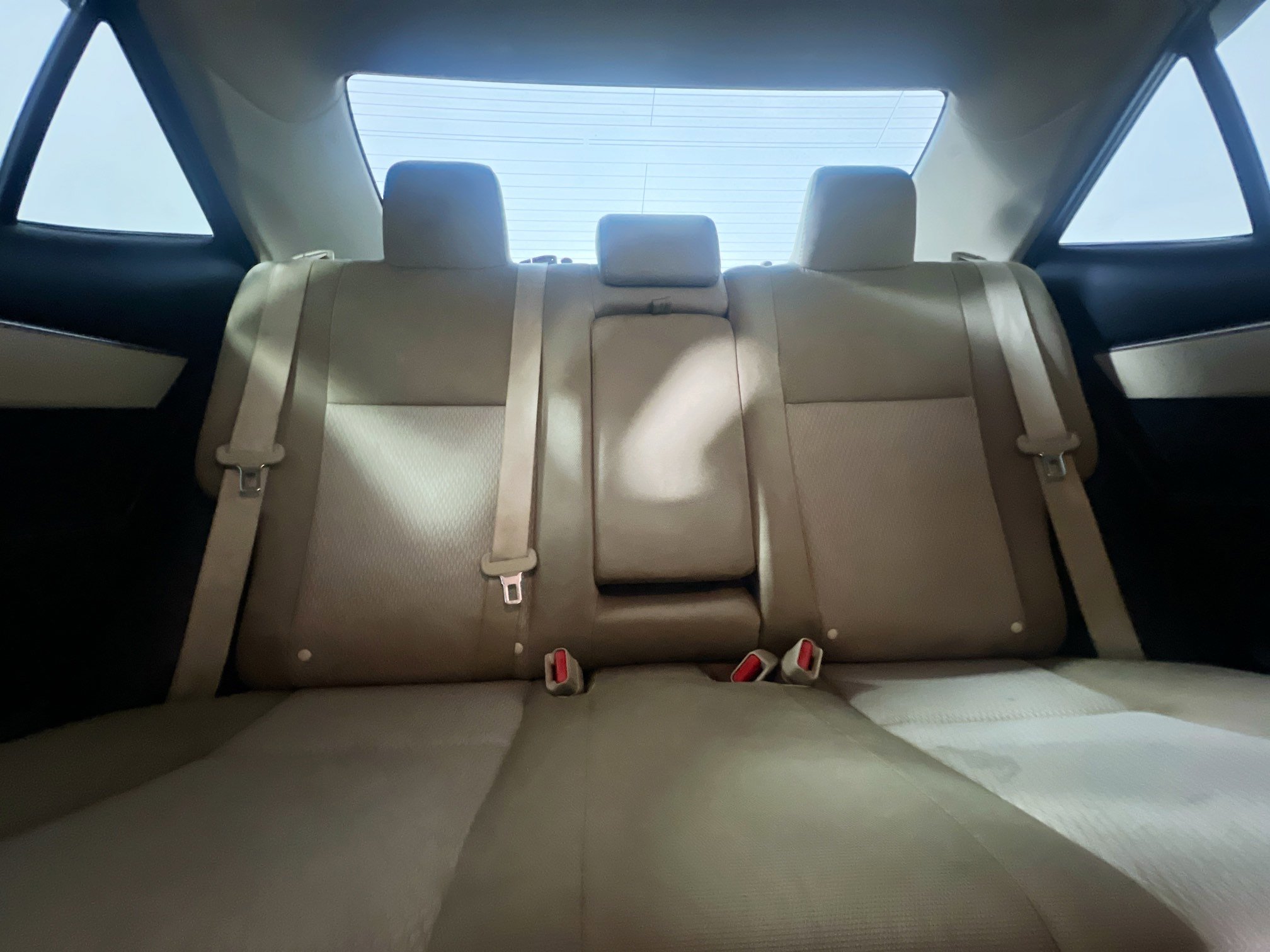 Used 2016 Toyota Corolla LE image 31