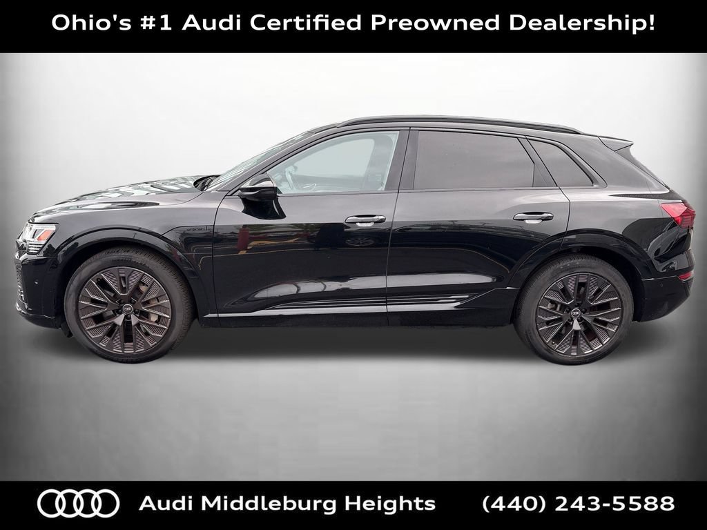Used 2024 Audi Q8 e-tron Prestige w/ Prestige Package AWD/4WD image 6
