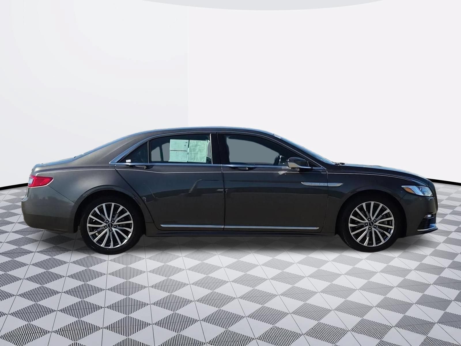 Used 2017 Lincoln Continental Select AWD/4WD image 8