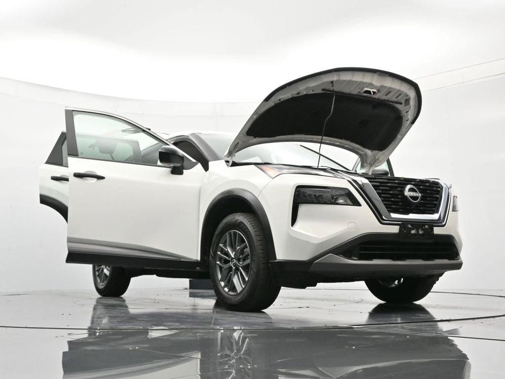 Certified 2023 Nissan Rogue S image 49