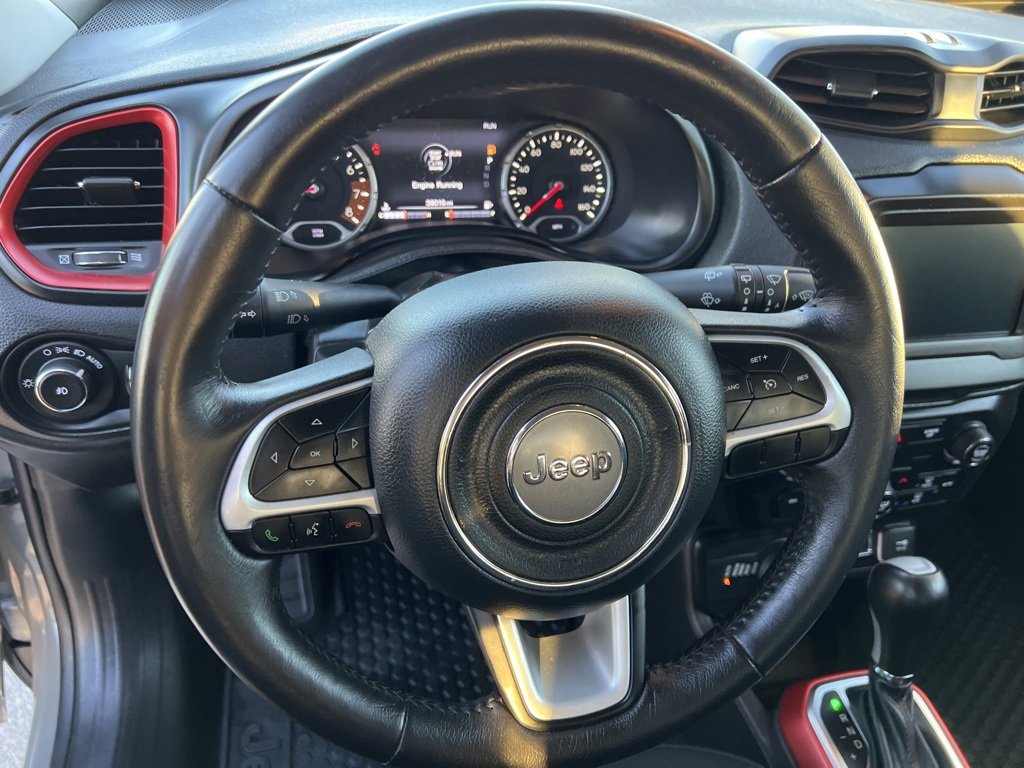 Used 2020 Jeep Renegade Trailhawk w/ Cold Weather Group image 16