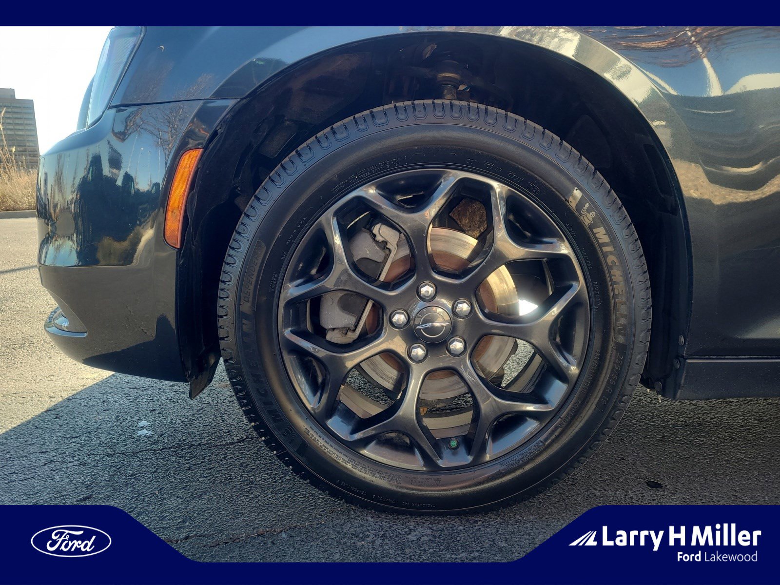 Used 2019 Chrysler 300 S image 26