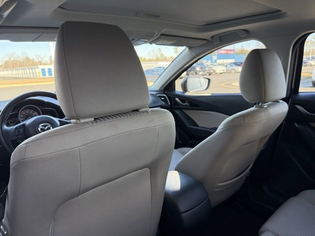 Used 2014 MAZDA MAZDA3 i Touring w/ Technology Package image 10