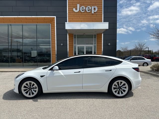 Used 2023 Tesla Model 3 Standard Range RWD image 9