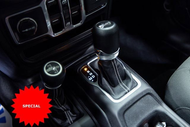Used 2019 Jeep Wrangler Unlimited Sahara image 18