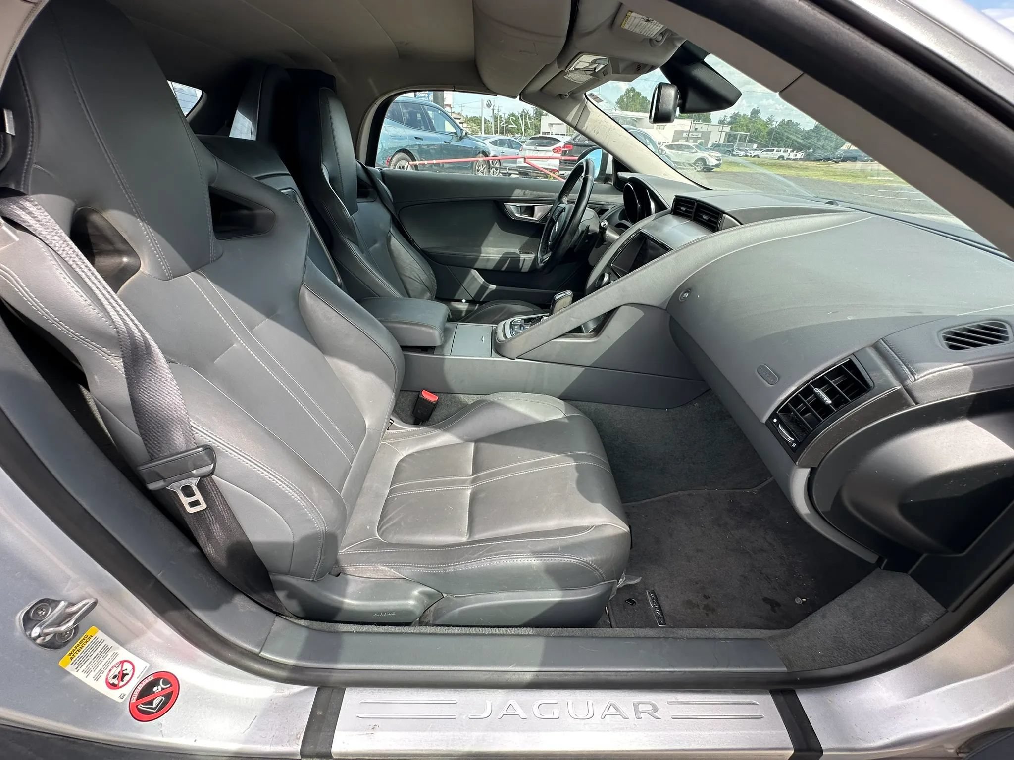 Used 2014 Jaguar F-TYPE Convertible RWD image 22