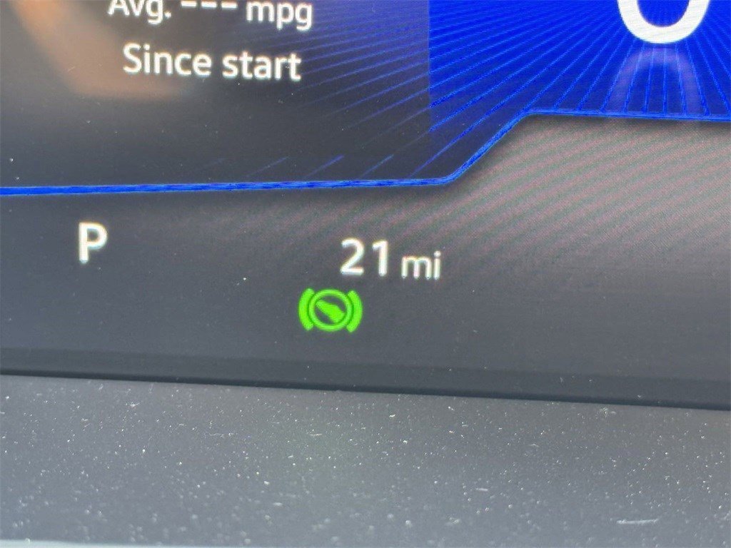 New 2024 Volkswagen Taos SE image 18