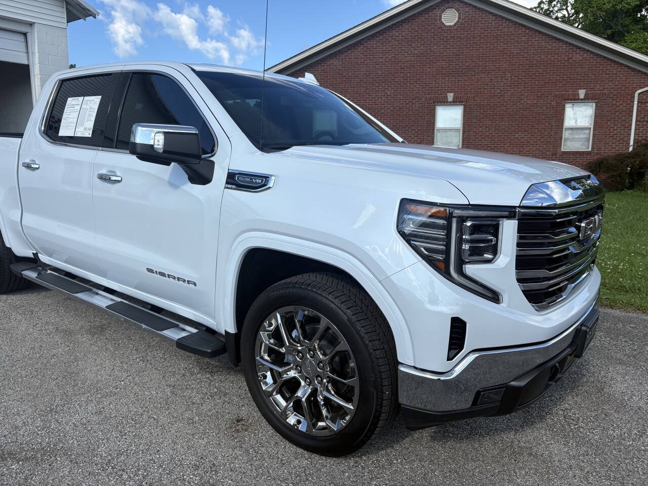 Used 2026 GMC Sierra 1500 SLT w/ SLT Premium Package