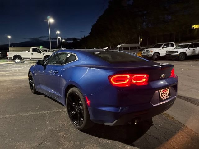 Used 2020 Chevrolet Camaro LT RWD image 10
