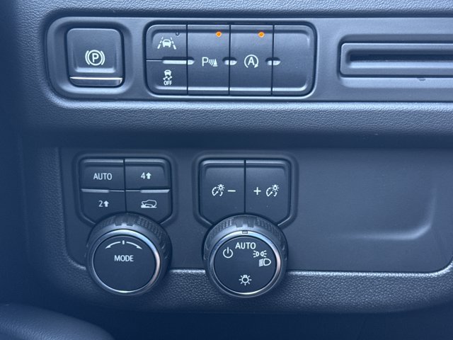 Used 2024 Chevrolet Tahoe LT AWD/4WD image 25