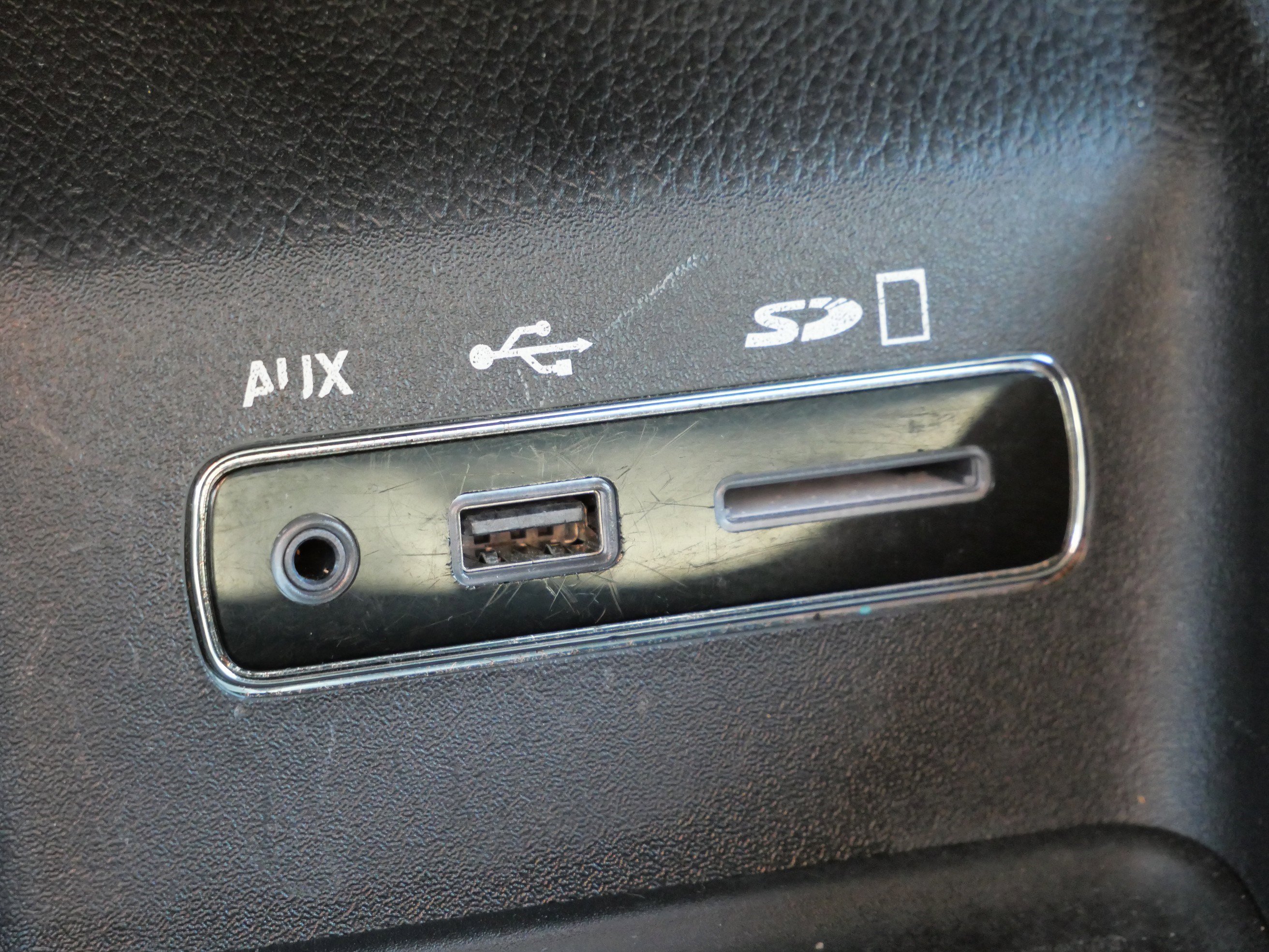 Used 2016 Dodge Durango Limited w/ Nav & Power Liftgate Group image 28