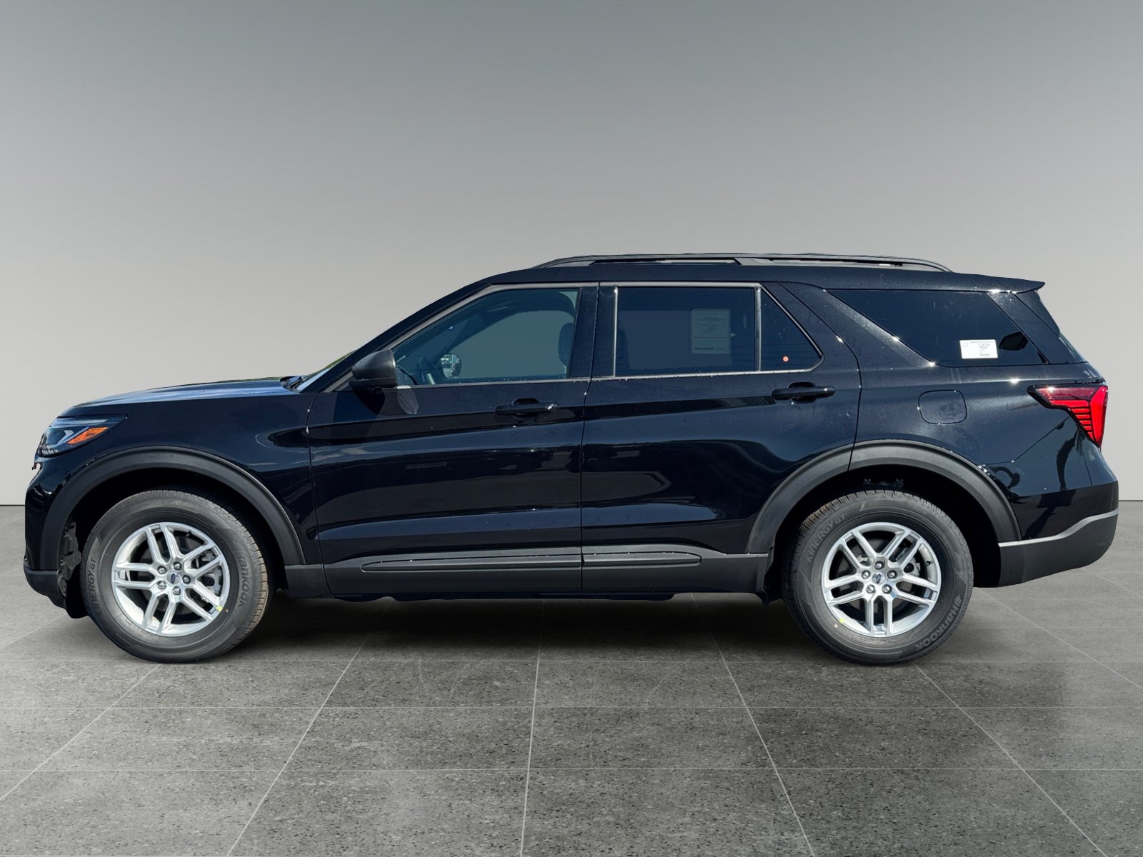 New 2027 Ford Explorer Active w/ Active Comfort Package AWD/4WD image 3