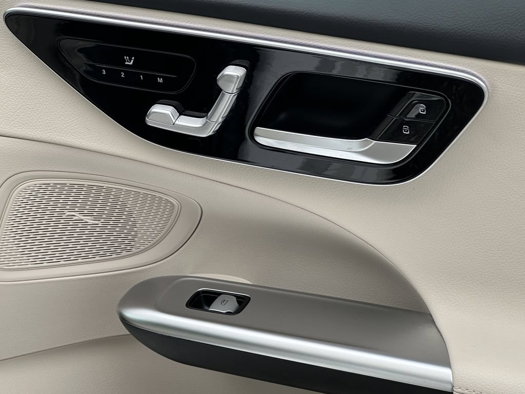 Certified 2023 Mercedes-Benz C 300 4MATIC Sedan image 18