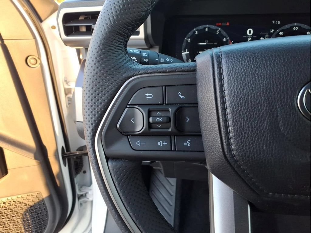 Used 2026 Toyota Tacoma TRD Sport AWD/4WD image 19