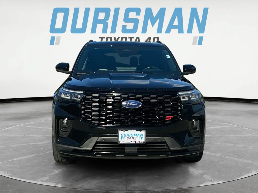 Used 2025 Ford Explorer ST AWD/4WD image 2