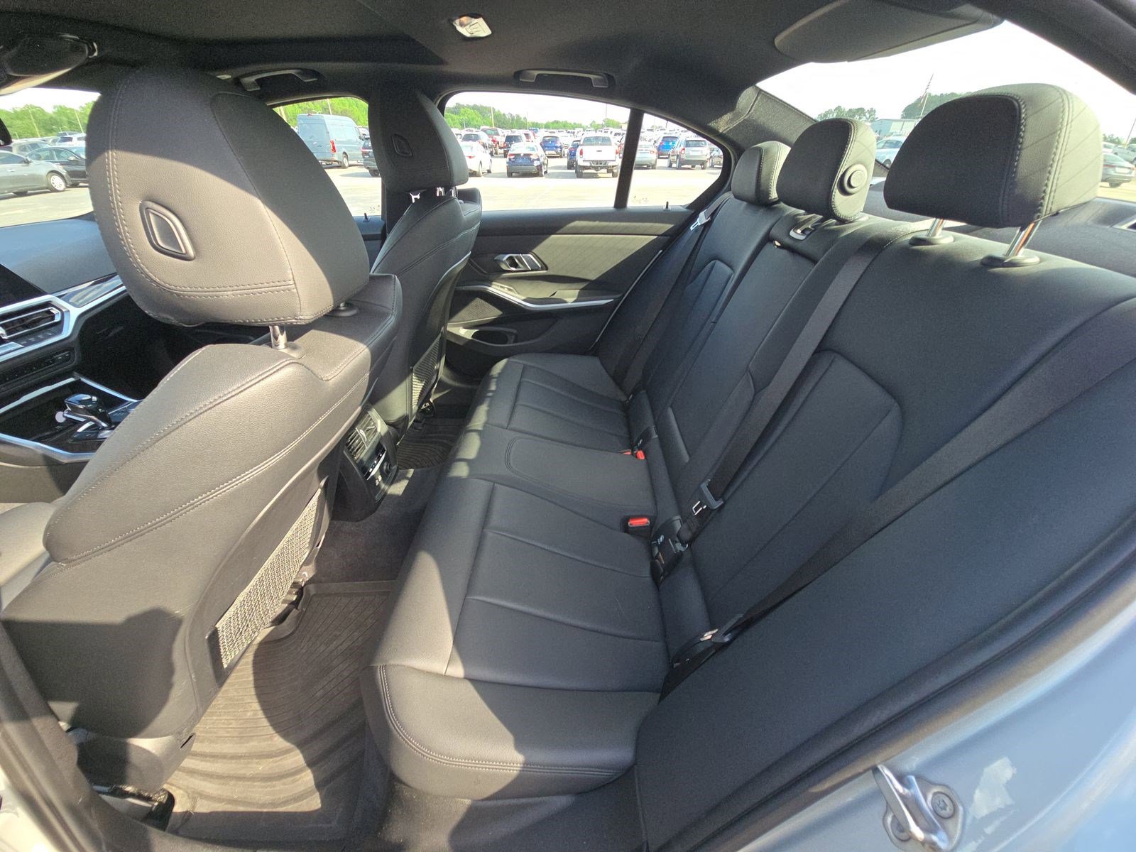 Used 2019 BMW 330i Sedan w/ Convenience Package RWD image 13