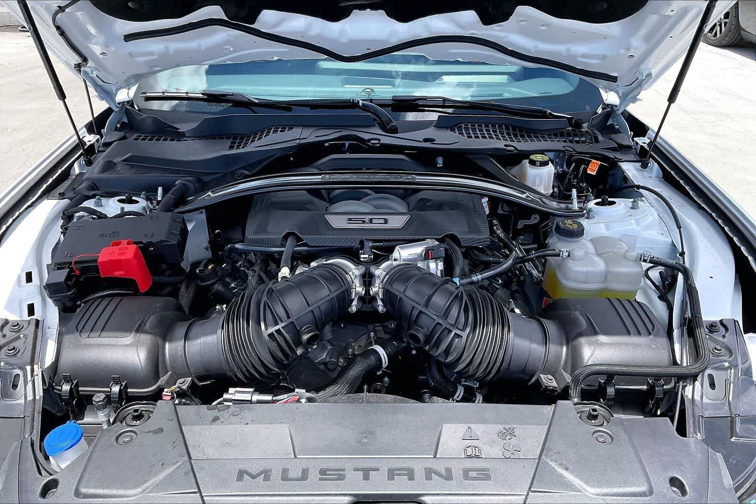 Used 2026 Ford Mustang Dark Horse RWD image 9