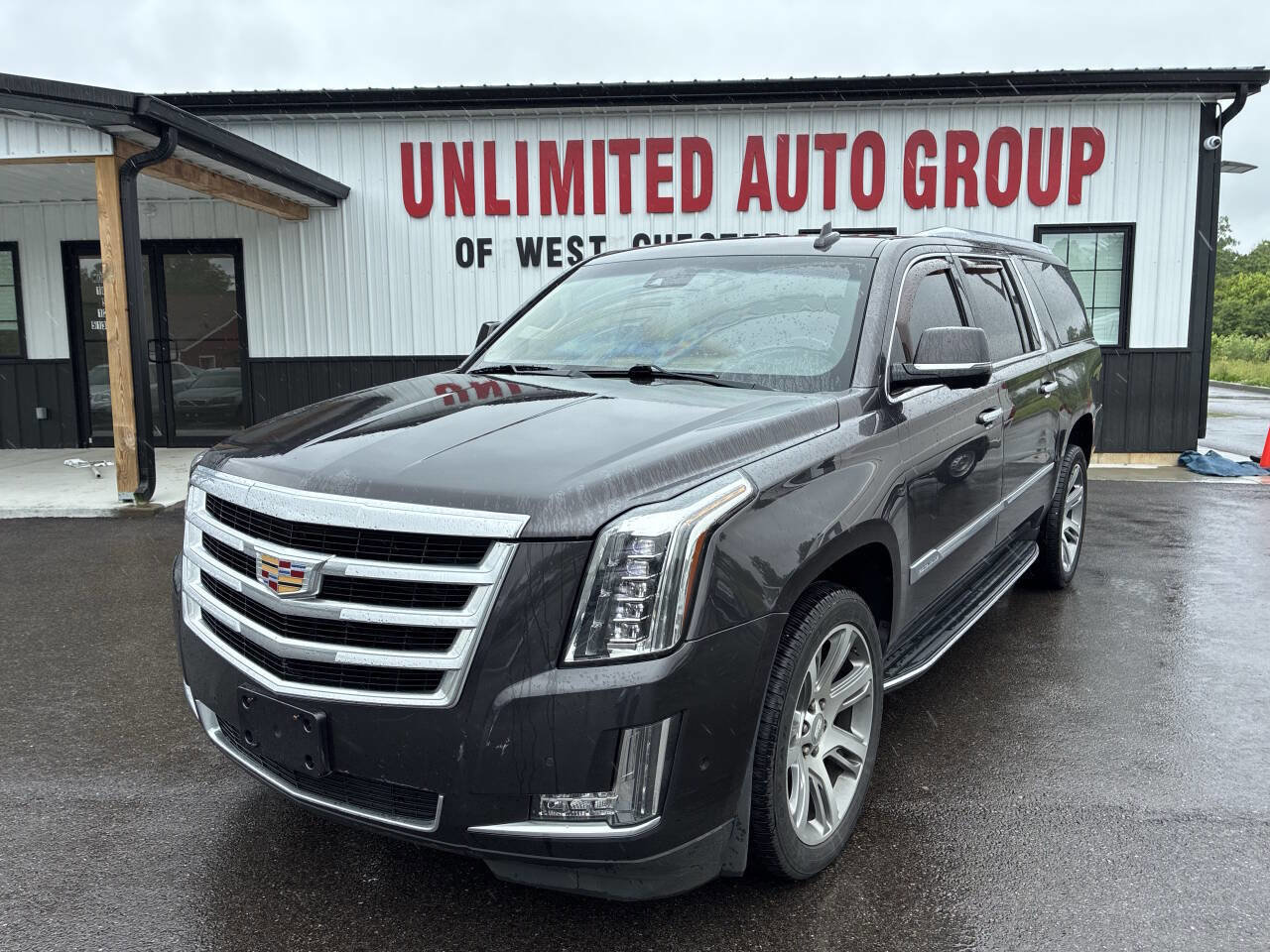Used 2017 Cadillac Escalade ESV Luxury