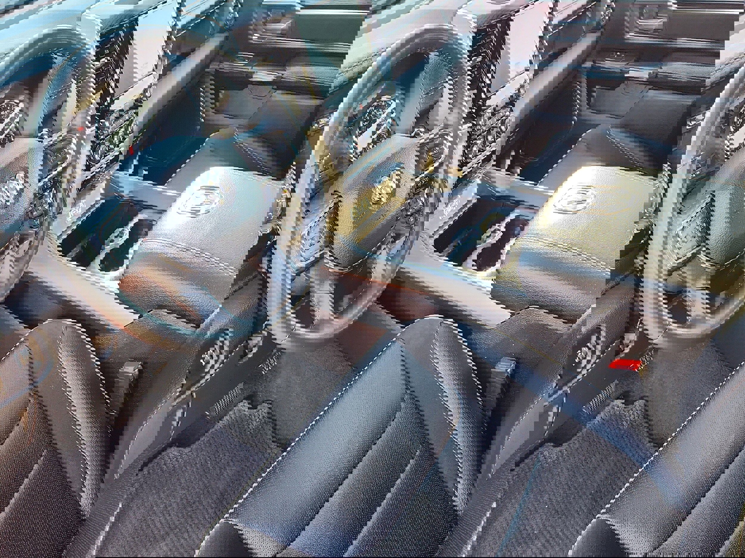 Used 2024 RAM 1500 Laramie image 9