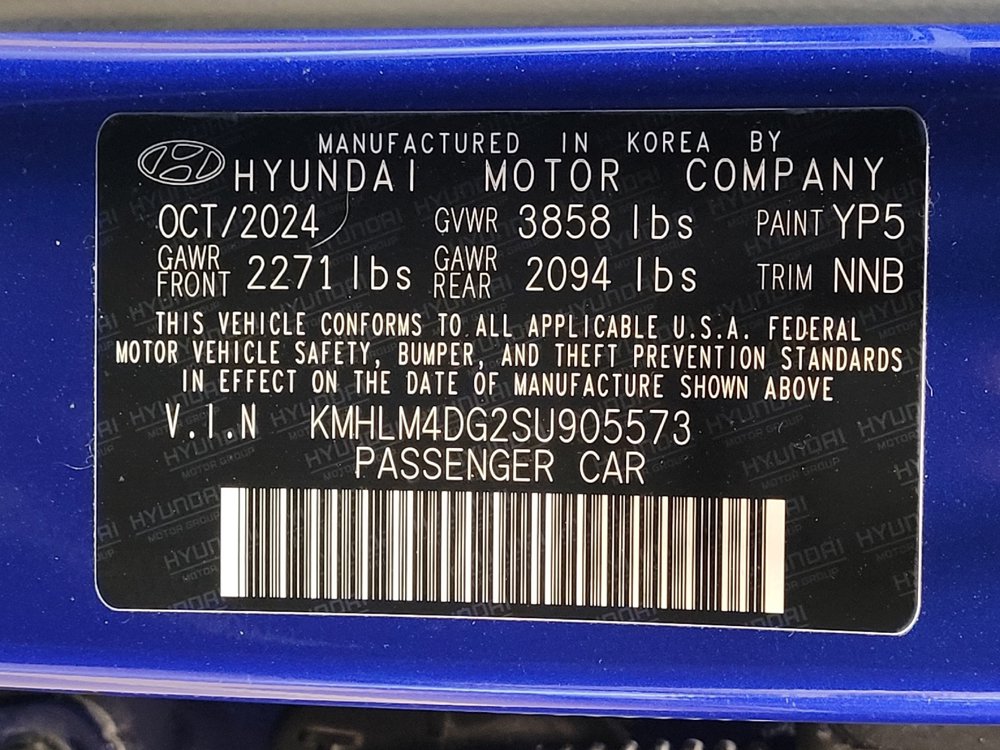 Used 2025 Hyundai Elantra Sport w/ Cargo Package FWD image 33