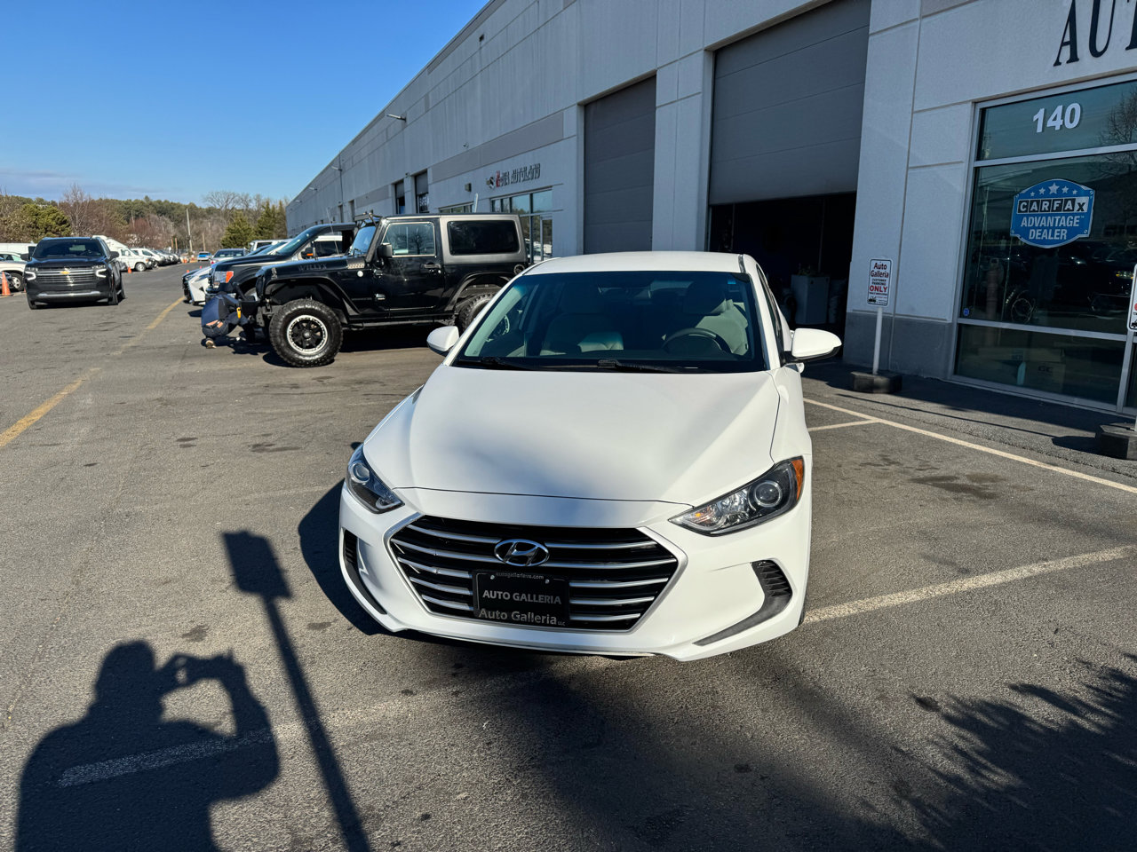 Used 2017 Hyundai Elantra SE image 9