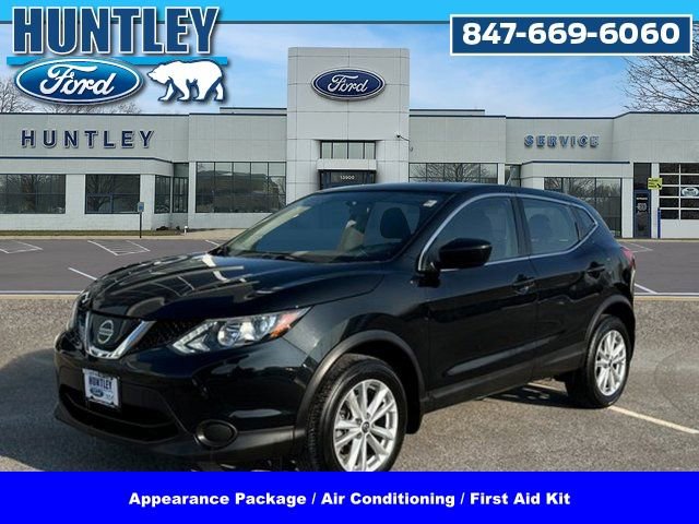 Used 2019 Nissan Rogue Sport S w/ Appearance Package image 1