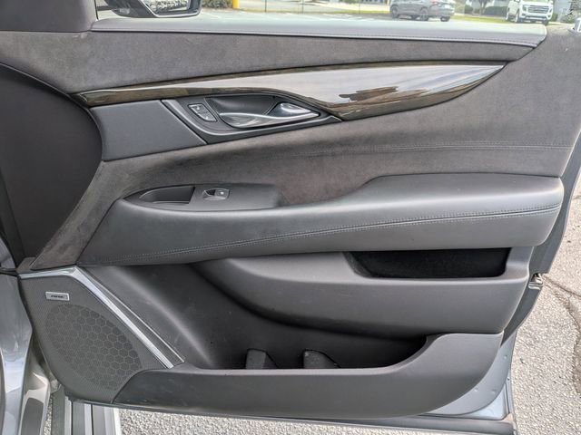 Used 2020 Cadillac Escalade Platinum w/ Escalade Sport Edition AWD/4WD image 40